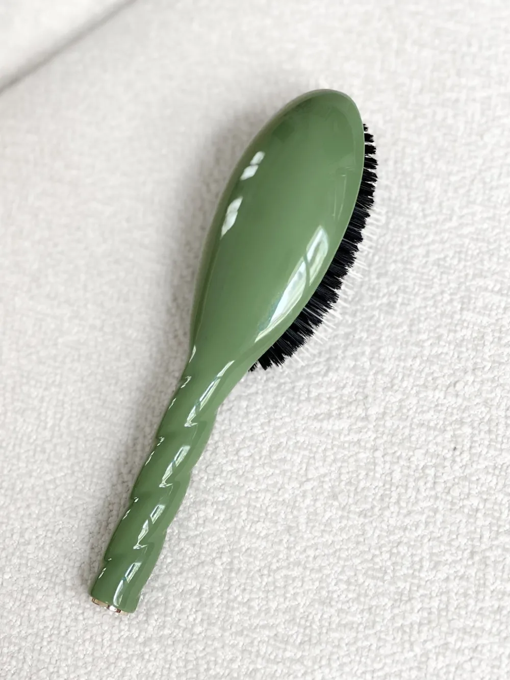 La Bonne Brosse Our Hair Brushes*N.02 The Care & Detangling Hair Brush THE ESSENTIAL Almond Green
