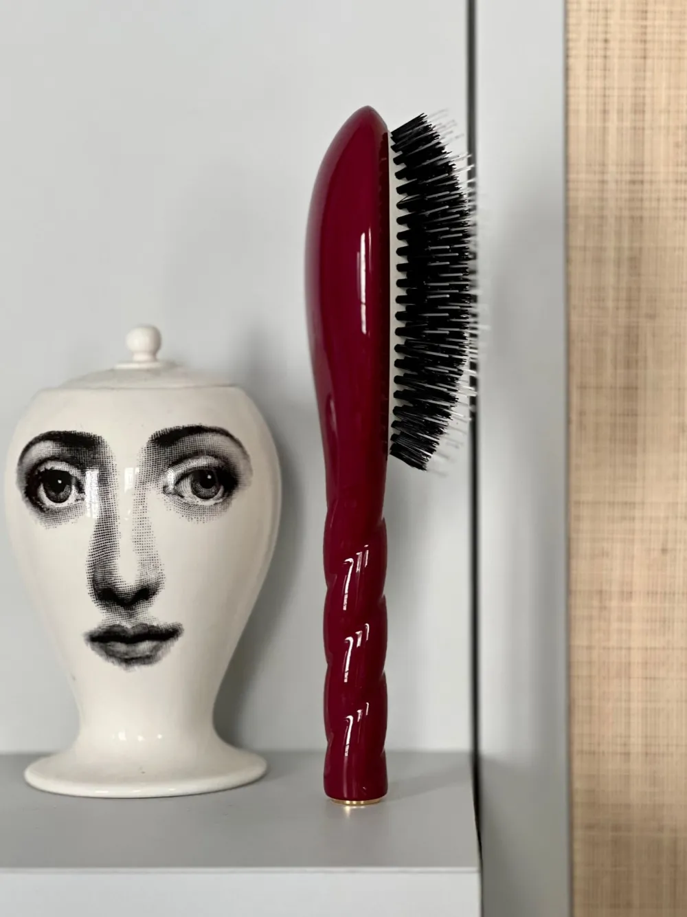 La Bonne Brosse Our Hair Brushes*N.02 The Care & Detangling Hair Brush THE ESSENTIAL Cherry Red