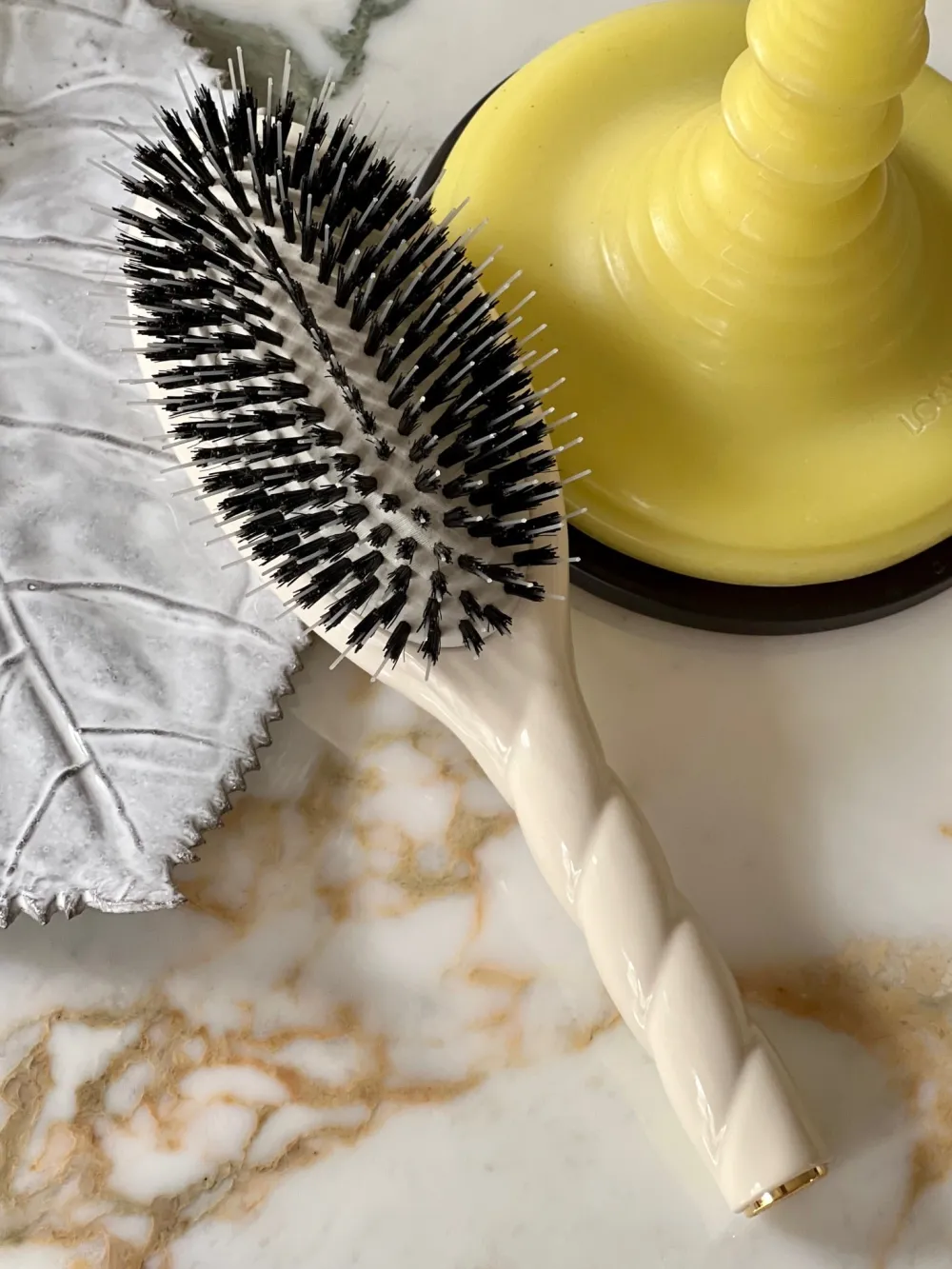 La Bonne Brosse Our Hair Brushes*N.02 The Care & Detangling Hair Brush THE ESSENTIAL Creamy White