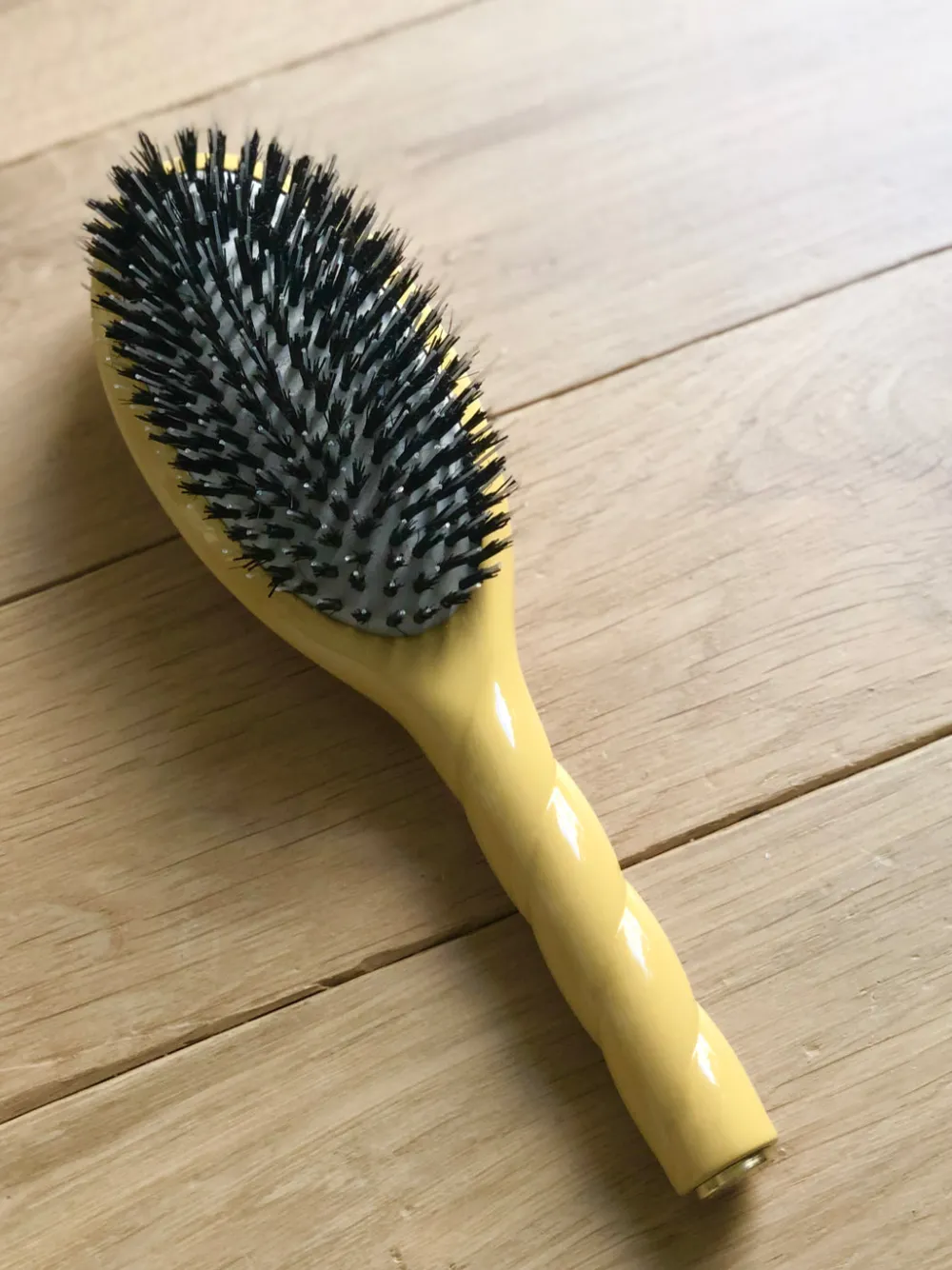 La Bonne Brosse Our Hair Brushes*N.02 The Care & Detangling Hair Brush THE ESSENTIAL Saffron Yellow