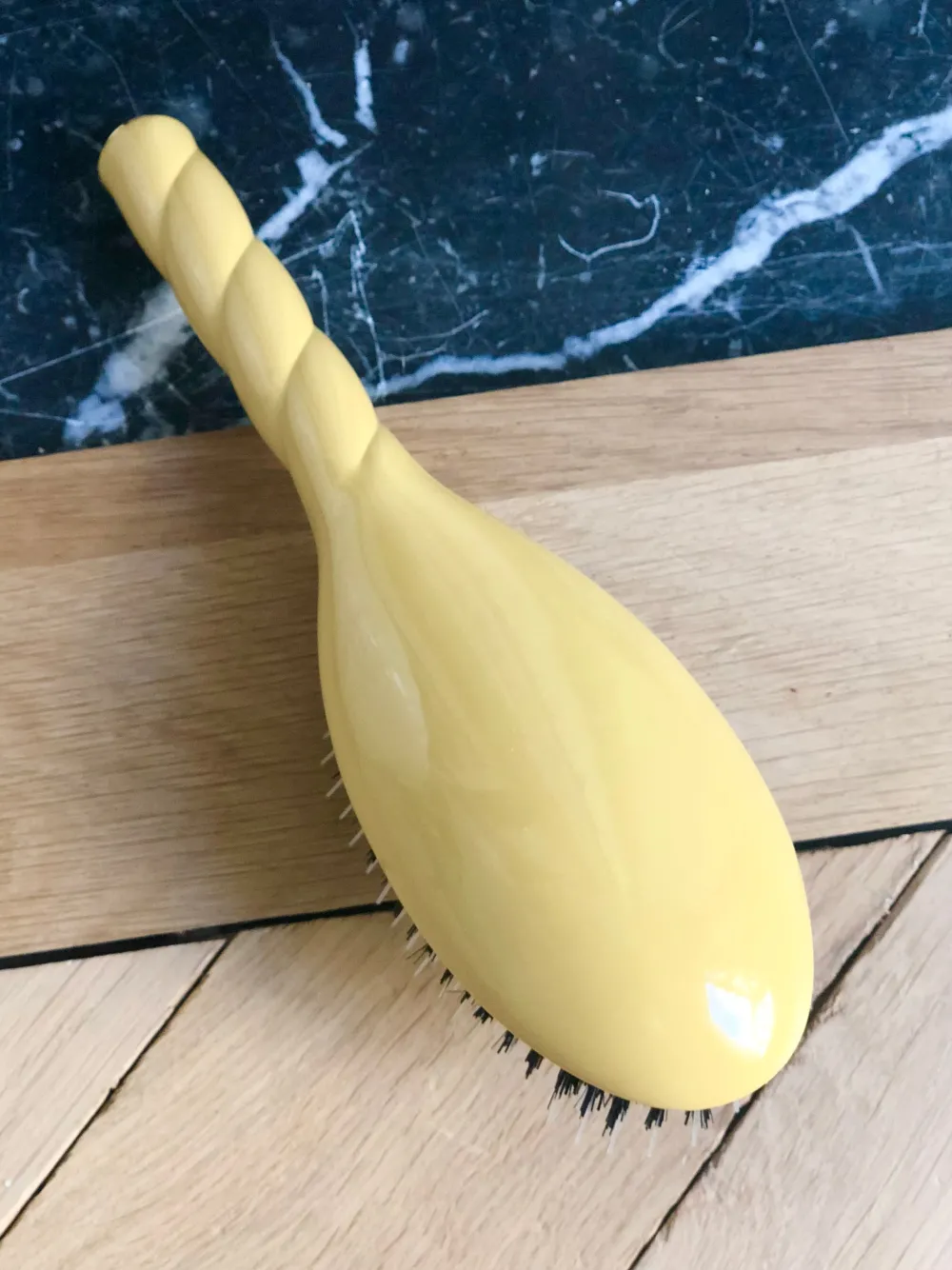 La Bonne Brosse Our Hair Brushes*N.02 The Care & Detangling Hair Brush THE ESSENTIAL Saffron Yellow