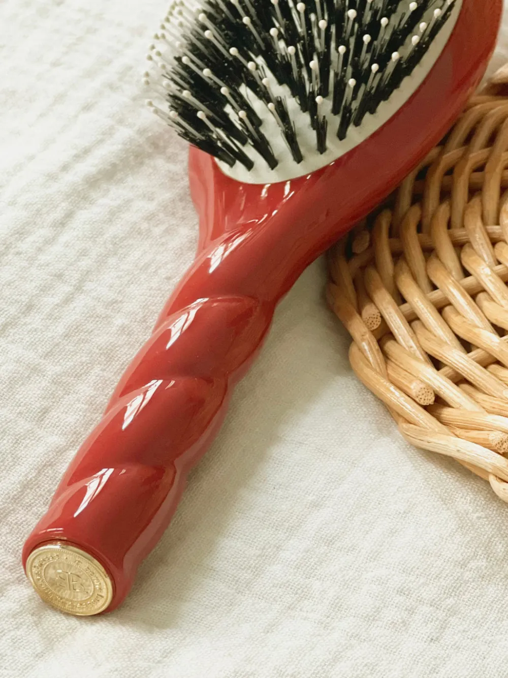 La Bonne Brosse Our Hair Brushes*N.03 The Gentle Scalp Care Hair Brush THE ESSENTIAL SOFTNESS Clay Court
