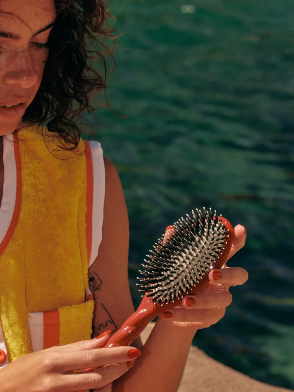 La Bonne Brosse Our Hair Brushes*N.03 The Gentle Scalp Care Hair Brush THE ESSENTIAL SOFTNESS Clay Court