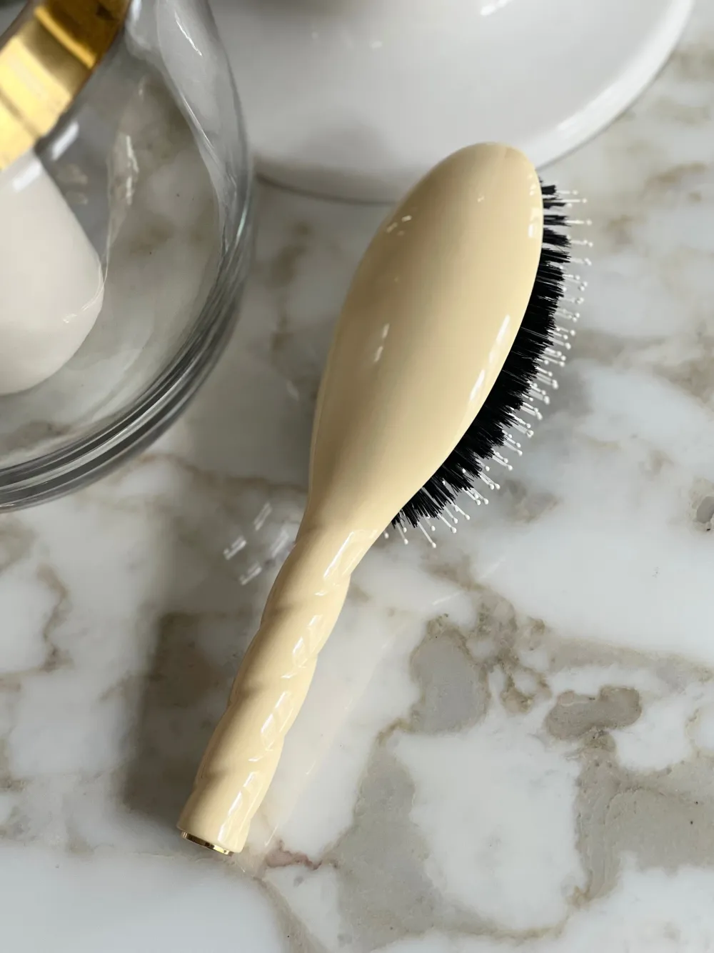 La Bonne Brosse Our Hair Brushes | Our Cair Ritual*N.03 The Gentle Scalp Care Hair Brush THE ESSENTIAL SOFTNESS Ivory Cair