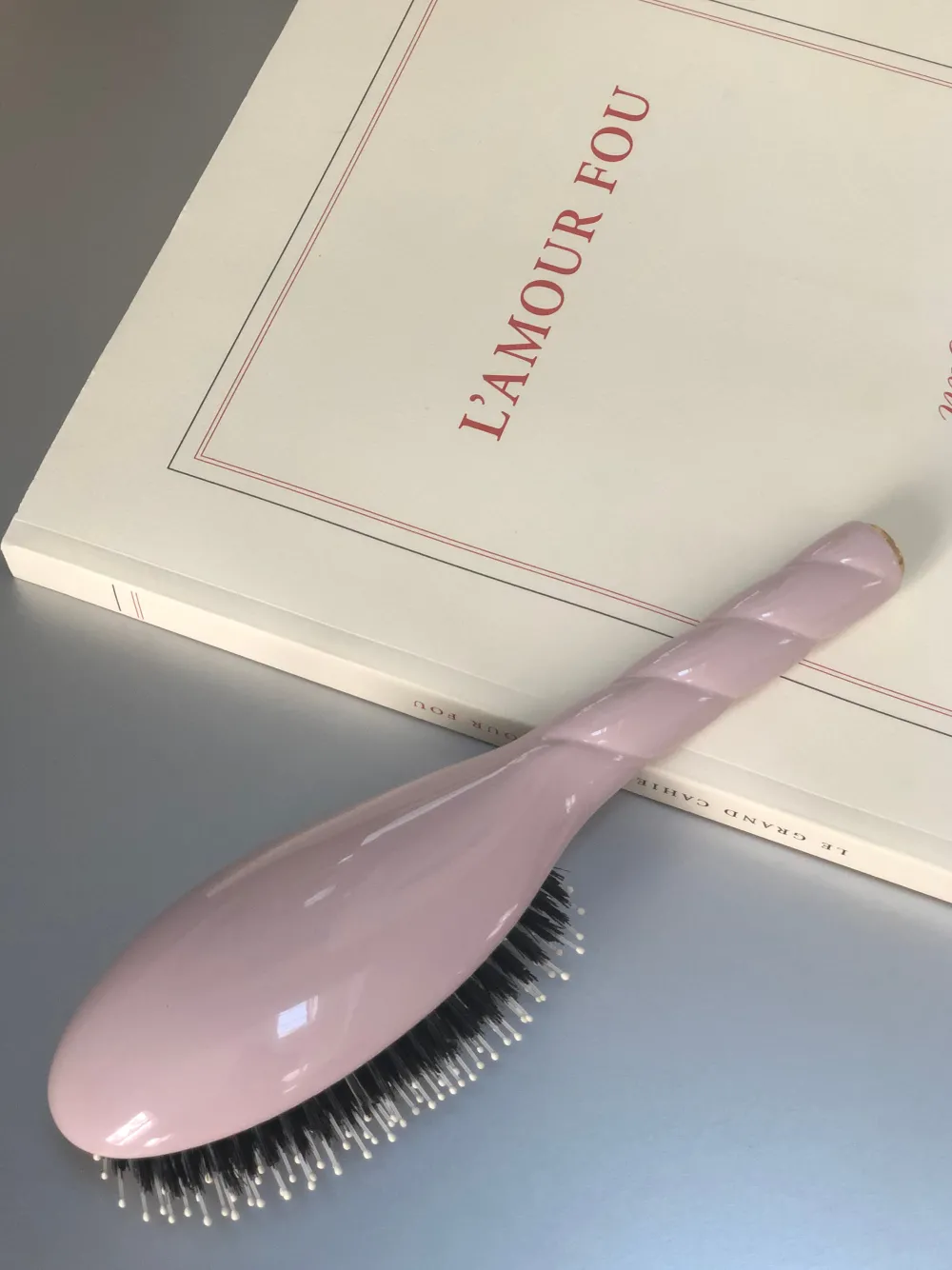 La Bonne Brosse Our Hair Brushes*N.03 The Gentle Scalp Care Hair Brush THE ESSENTIAL SOFTNESS Pink