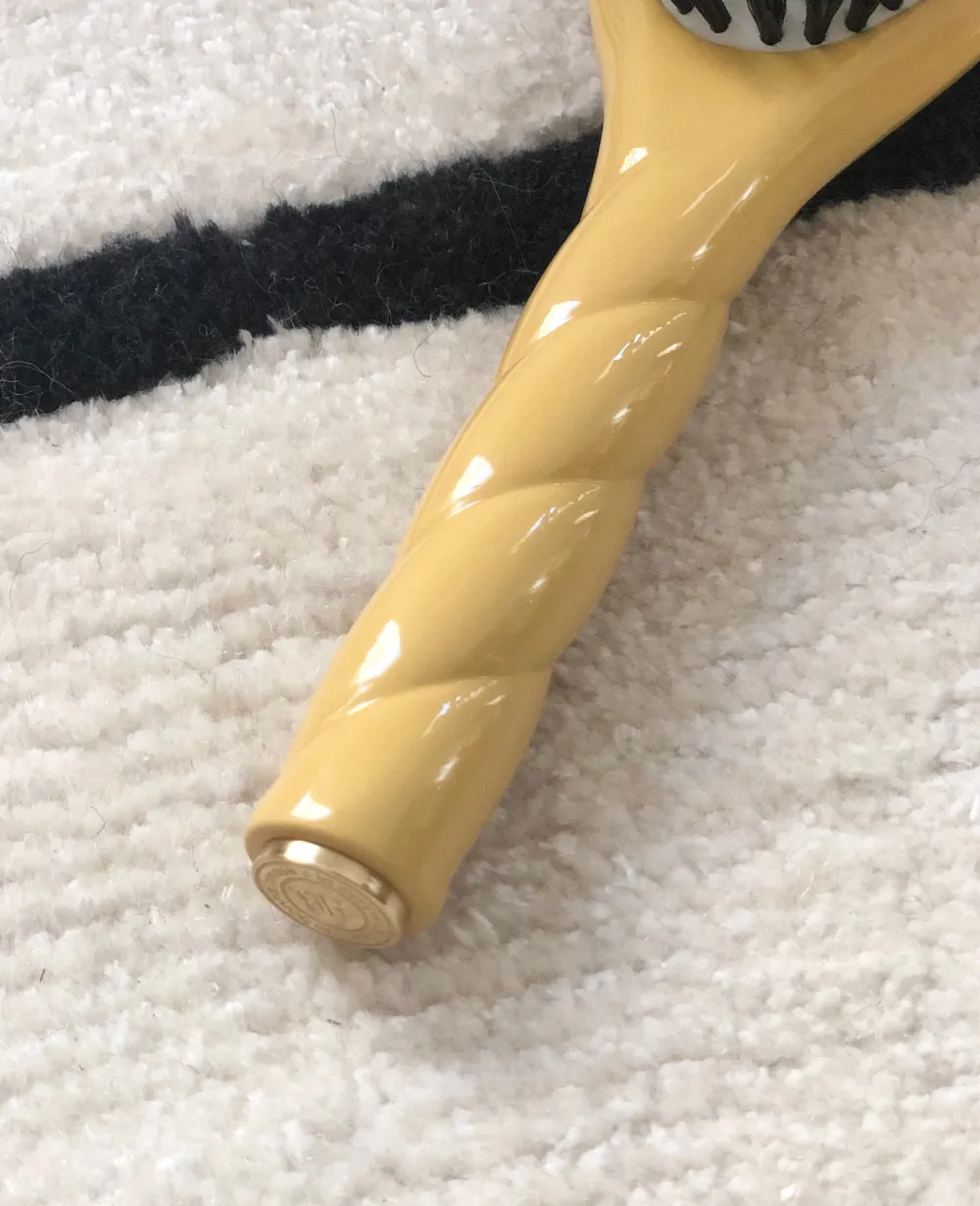 La Bonne Brosse Our Hair Brushes*N.03 The Gentle Scalp Care Hair Brush THE ESSENTIAL SOFTNESS Saffron Yellow