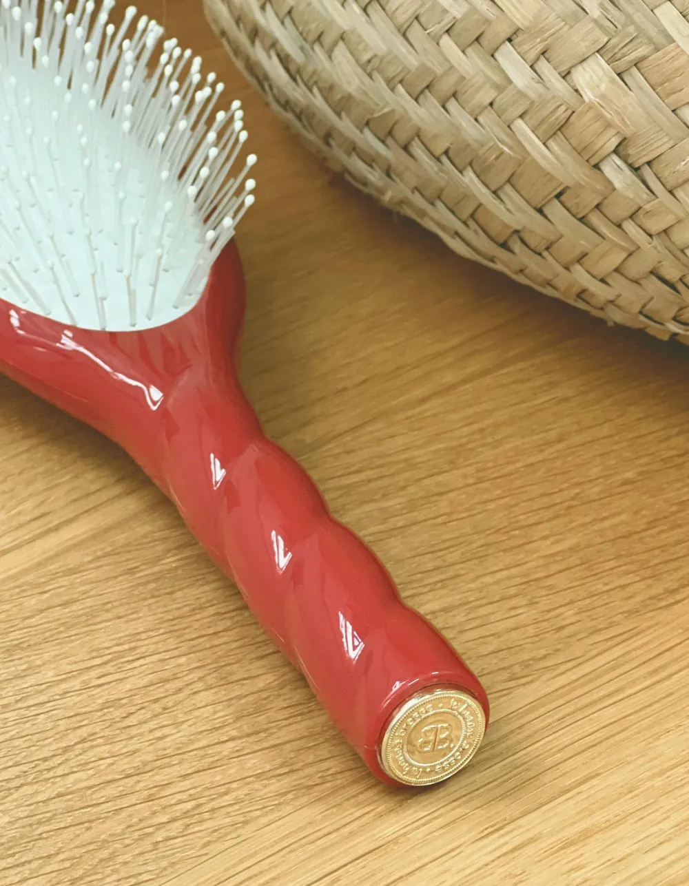 La Bonne Brosse Our Hair Brushes*N.04 The Massaging Detangling Hair Brush THE MIRACLE Clay Court