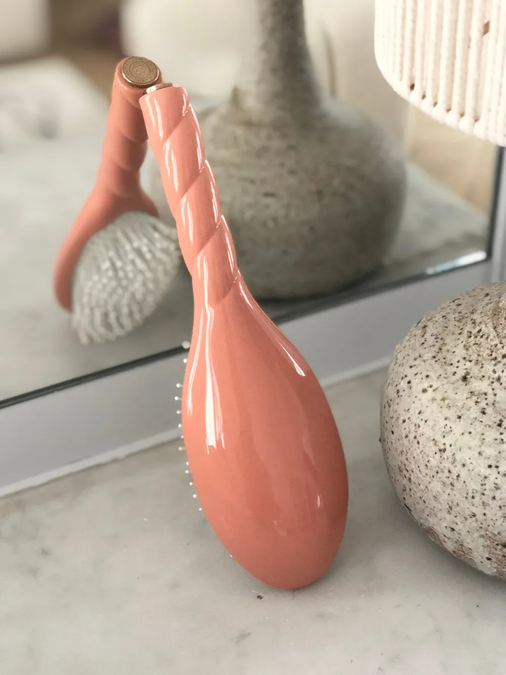 La Bonne Brosse Our Hair Brushes*N.04 The Massaging Detangling Hair Brush THE MIRACLE Coral