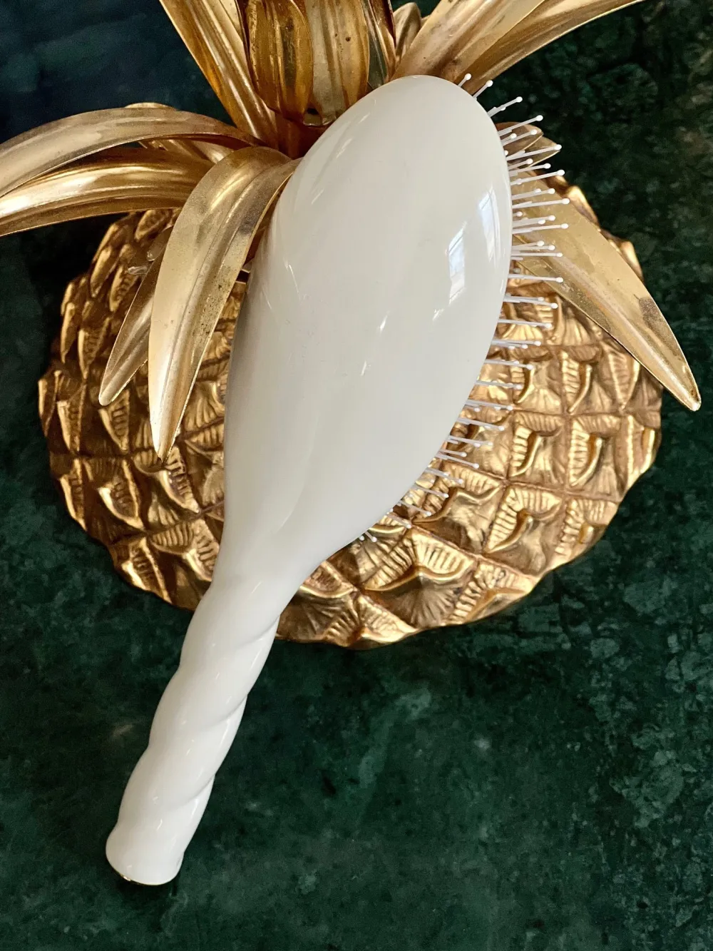 La Bonne Brosse Our Hair Brushes*N.04 The Massaging Detangling Hair Brush THE MIRACLE Creamy White