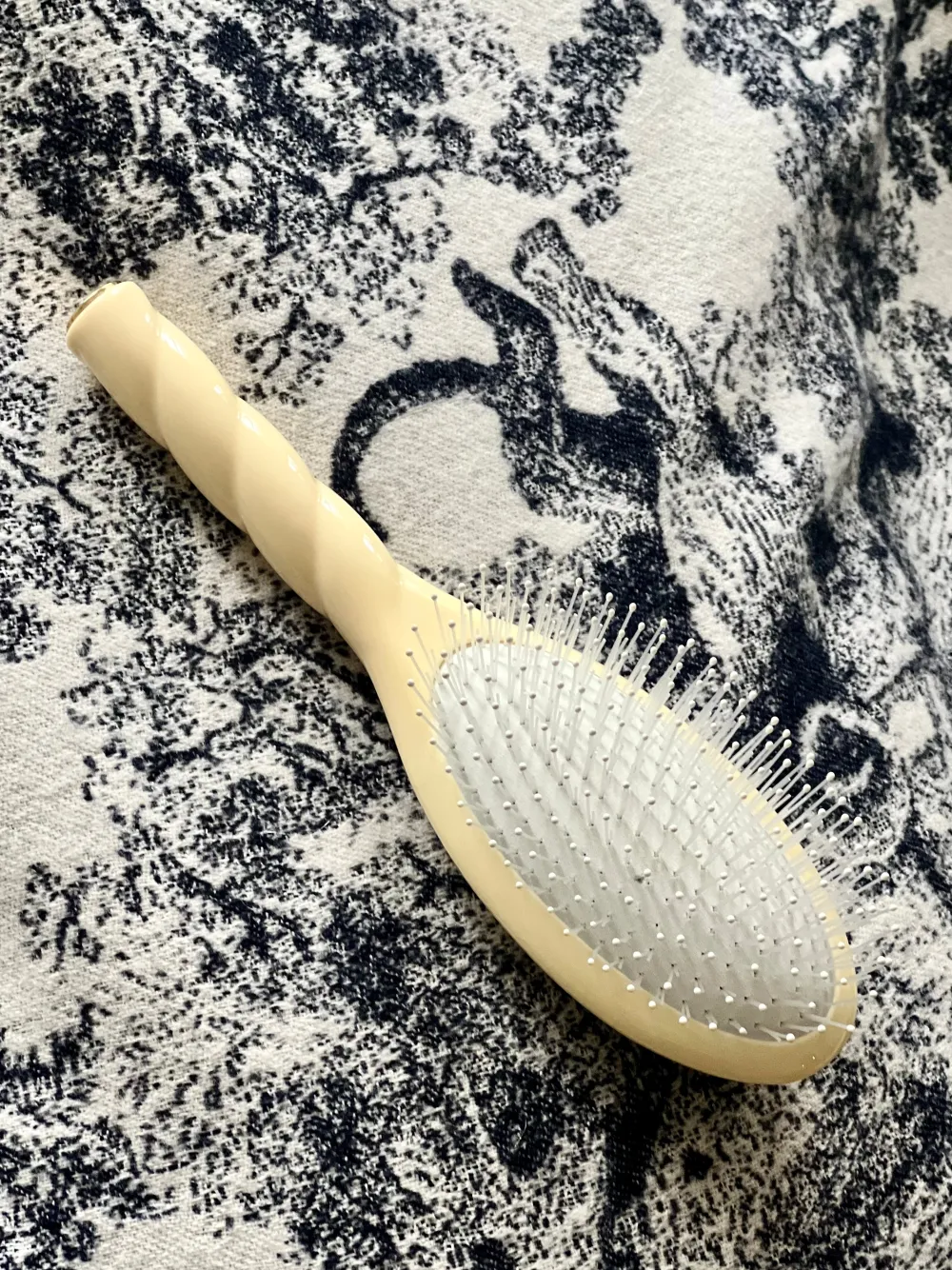 La Bonne Brosse Our Hair Brushes | Our Cair Ritual*N.04 The Massaging Detangling Hair Brush THE MIRACLE Ivory Cair