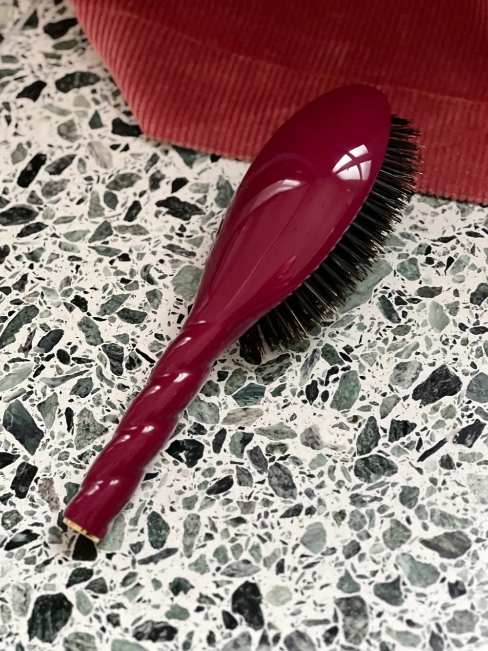 La Bonne Brosse Our Hair Brushes*N.01 The Shine & Care Hair Brush THE UNIVERSAL Cherry Red