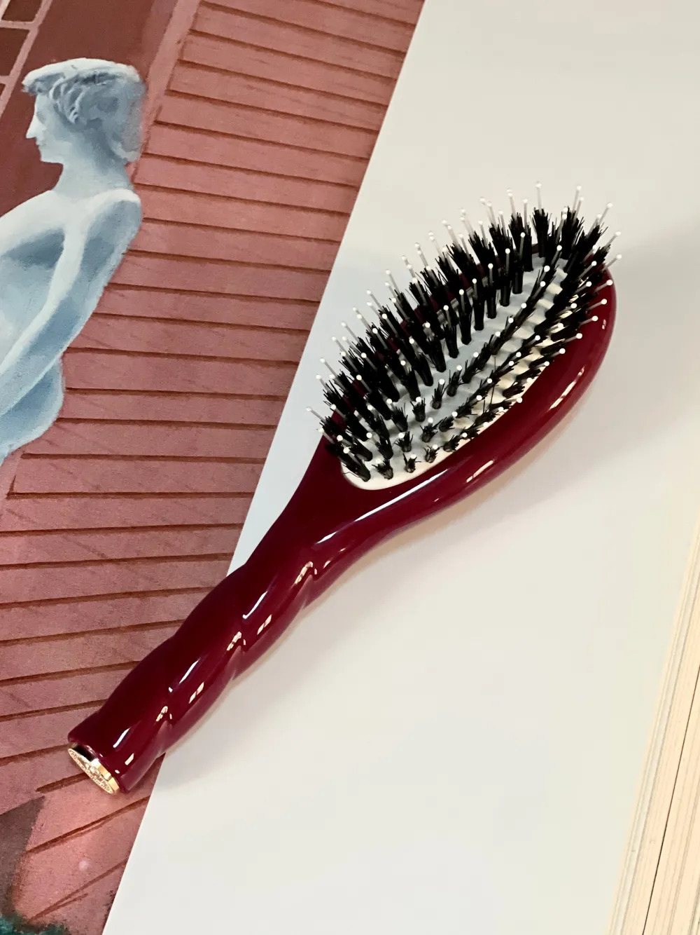 La Bonne Brosse Our Hair Brushes | Our Small Brushes*N.03 The Small Gentle Scalp Care Hair Brush THE ESSENTIAL SOFTNESS Cherry Red