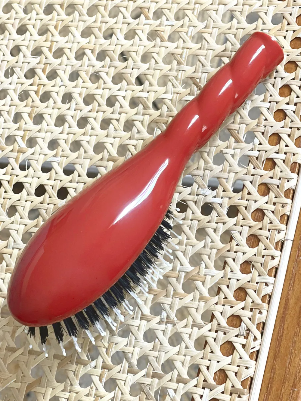 La Bonne Brosse Our Hair Brushes | Our Small Brushes*N.03 The Small Gentle Scalp Care Hair Brush THE ESSENTIAL SOFTNESS Clay Court