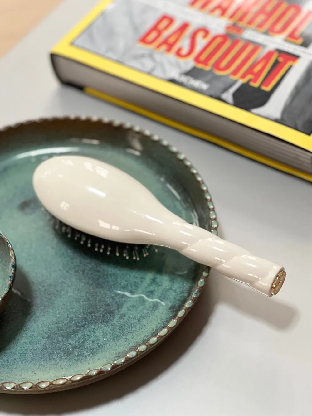 La Bonne Brosse Our Hair Brushes | Our Small Brushes*N.03 The Small Gentle Scalp Care Hair Brush THE ESSENTIAL SOFTNESS Creamy White