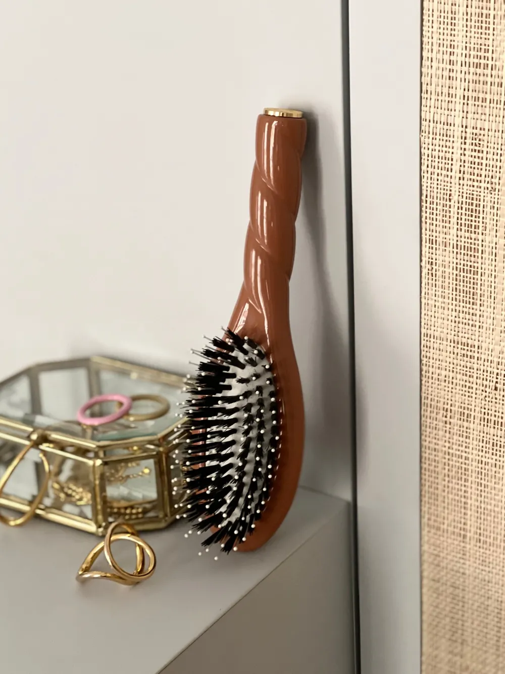 La Bonne Brosse Our Hair Brushes | Our Small Brushes*N.03 The Small Gentle Scalp Care Hair Brush THE ESSENTIAL SOFTNESS Terracotta