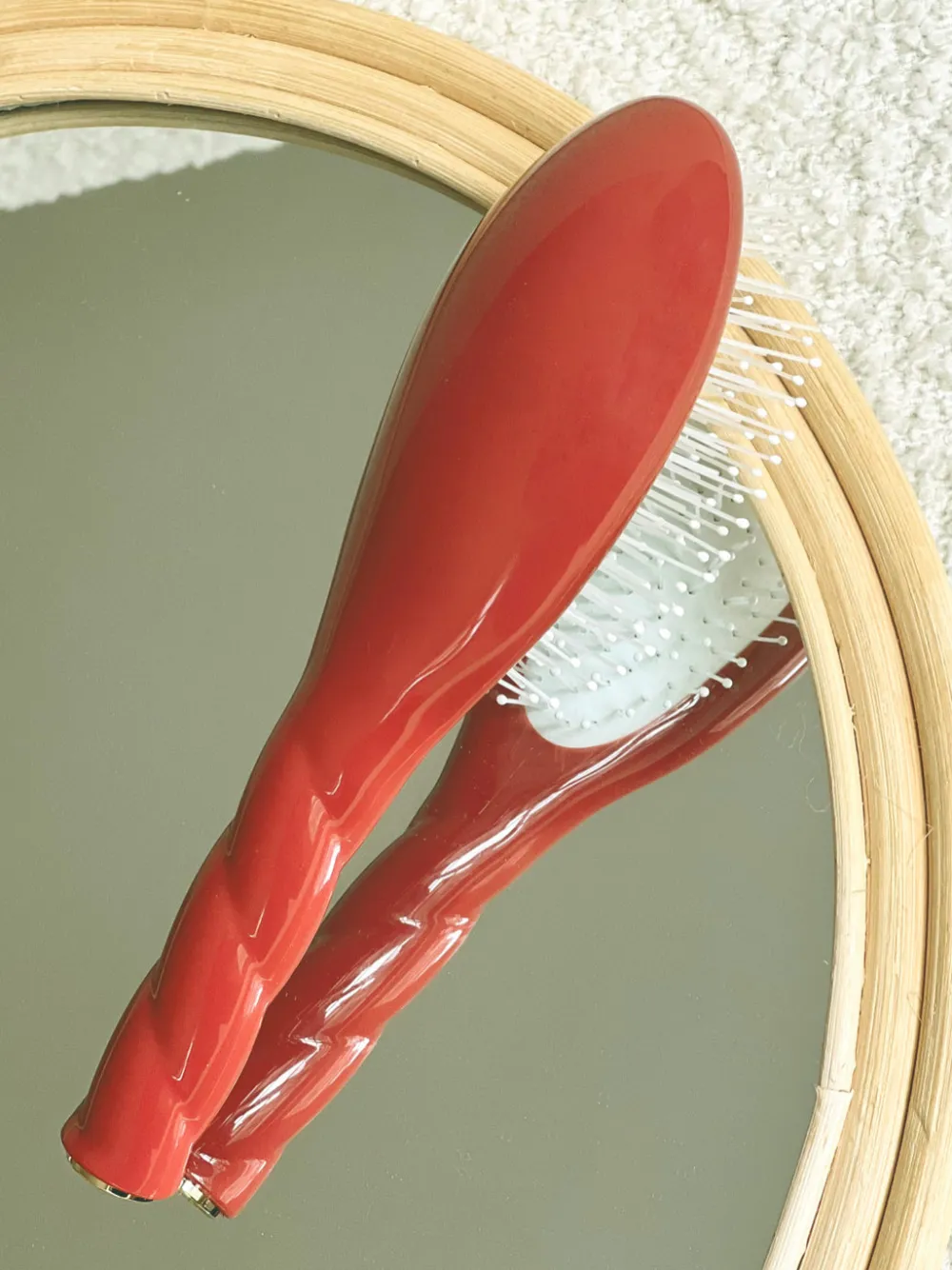 La Bonne Brosse Our Hair Brushes | Our Small Brushes*N.04 The Small Massaging Detangling Hair Brush THE MIRACLE Clay Court