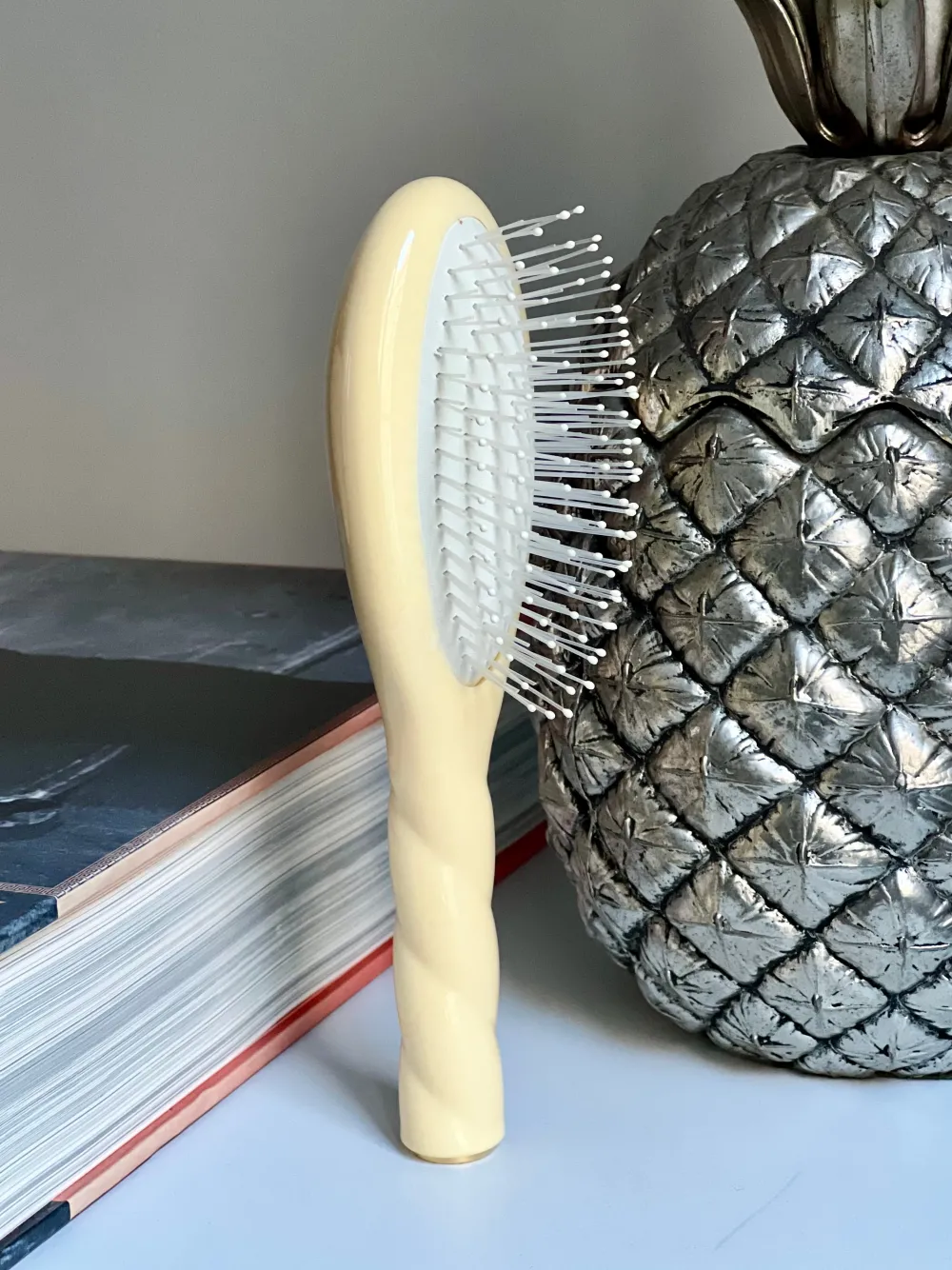 La Bonne Brosse Our Hair Brushes | Our Small Brushes*N.04 The Small Massaging Detangling Hair Brush THE MIRACLE Ivory Cair