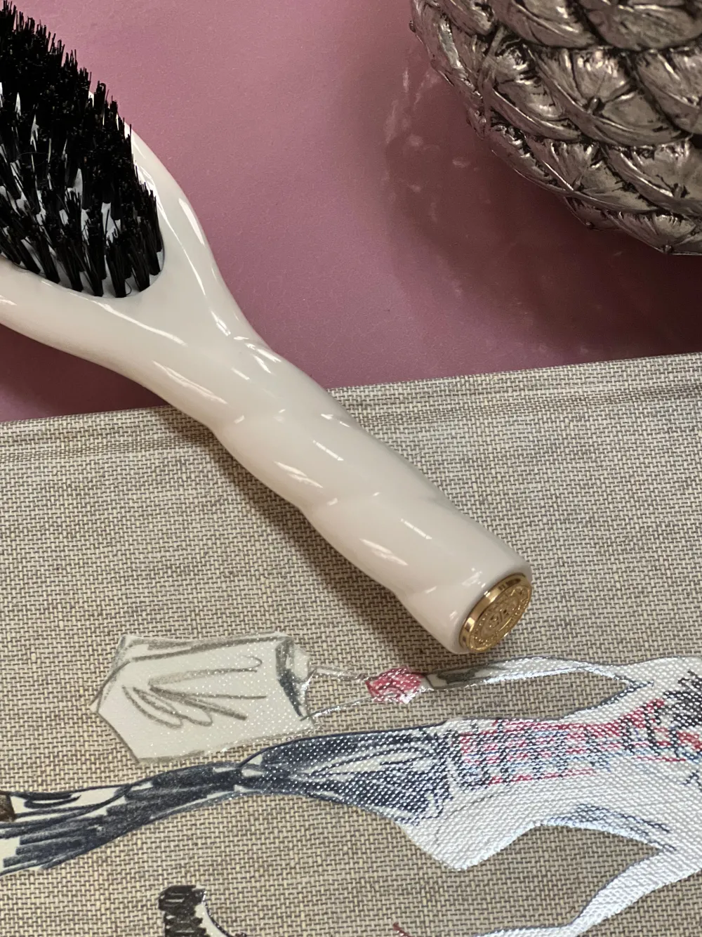La Bonne Brosse Our Hair Brushes | Our Small Brushes*N.01 The Small Shine & Care Hair Brush THE UNIVERSAL Creamy white
