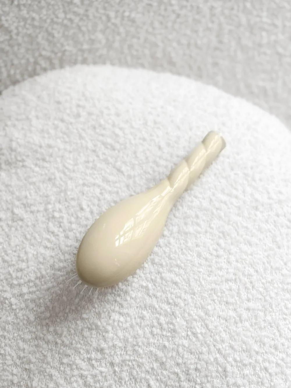 La Bonne Brosse Our Hair Brushes | Our Small Brushes*N.07 The Small Stimulating & Detangling Hair Brush THE INTENSE Creamy White