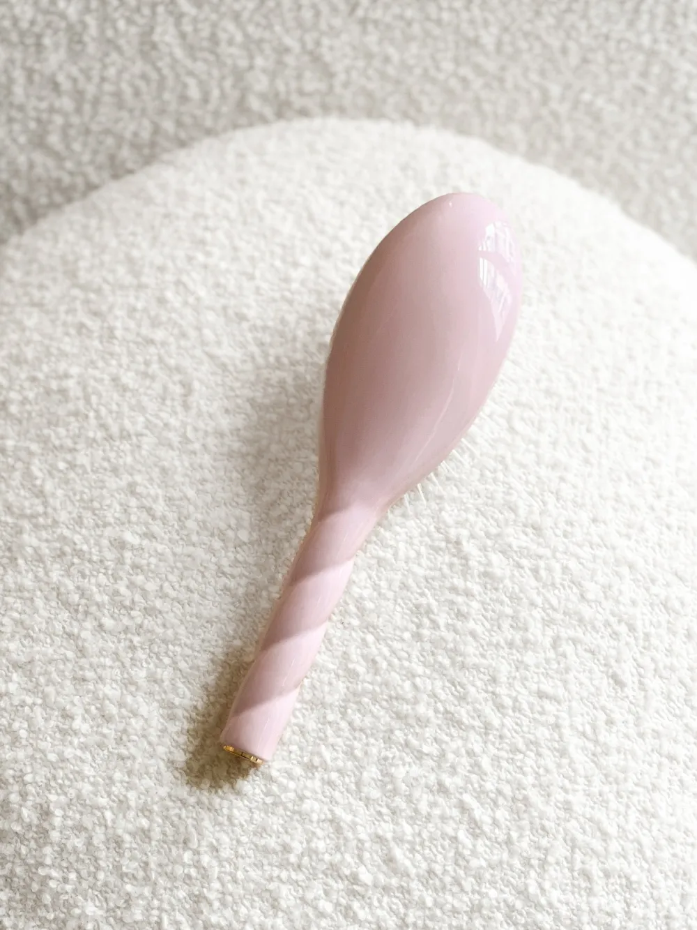 La Bonne Brosse Our Hair Brushes*N.07 The Stimulating & Detangling Hair Brush THE INTENSE Lilac Pink
